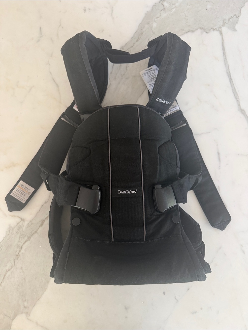 BabyBjörn in Black